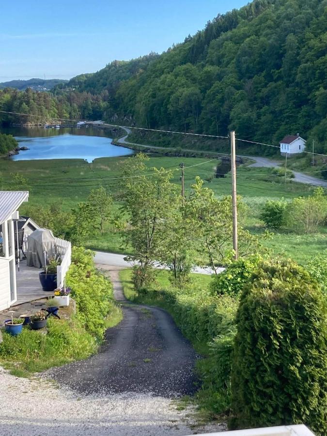 Anneks I Naturskjonne Gitlevag Lyngdal Exterior photo