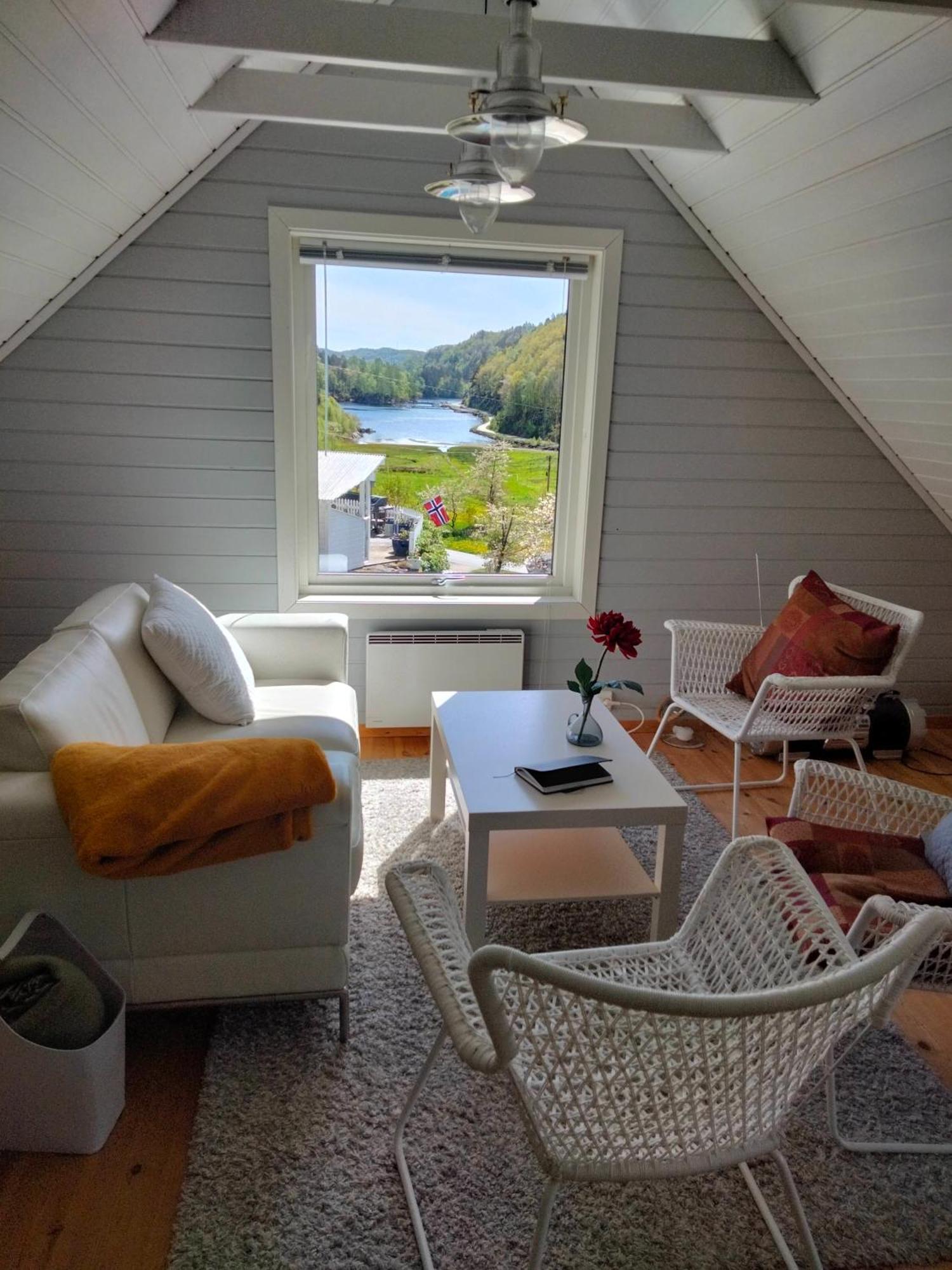 Anneks I Naturskjonne Gitlevag Lyngdal Exterior photo